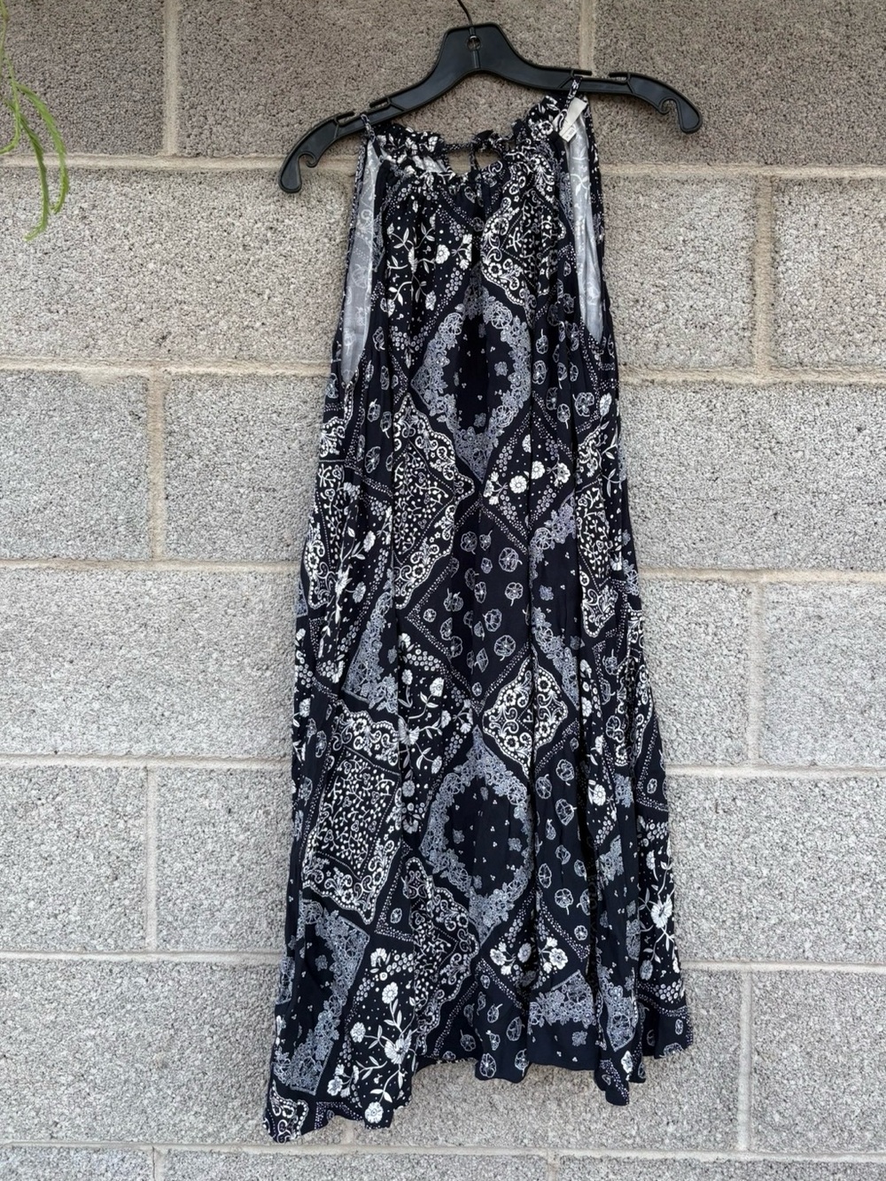 Loft Sleeveless Sundress Med Navy Bandana Print Racer Neck Pockets Keyhole Back - Picture 3 of 11